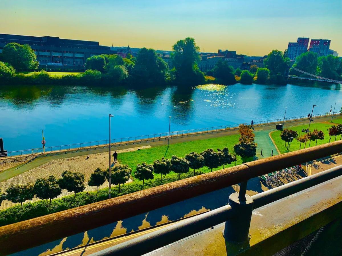 Glasgow City Centre G1 Penthouse With Riverviews - Duplex Bagian luar foto